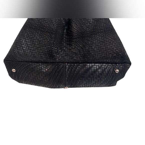 - TREVI Women Italy Leathers Hand Bag. Color Black - Picture 8 of 9